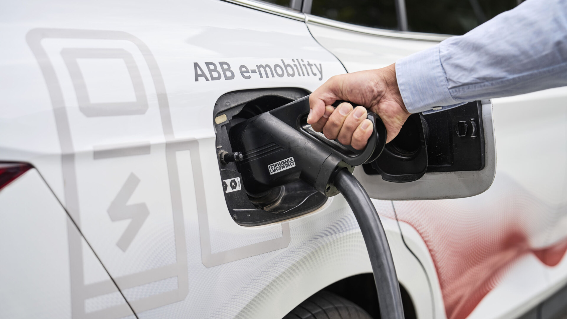 Az ABB teljes mértékben elkötelezett az elektromobilitás iránt!